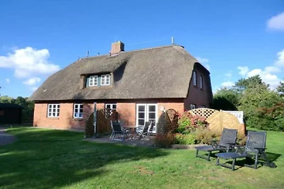 Ferienhaus in Nieblum mit Schwimmbecken