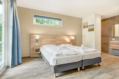 Angepasstes Haus mit Sauna, beim...