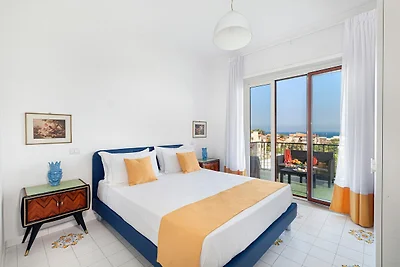 Moderne en ruime villa in Sorrento