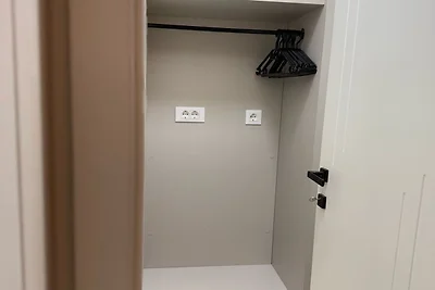 Studio Apartment (The Marina studio) -S6