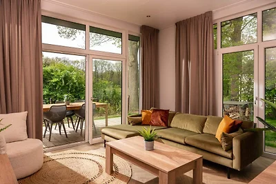 Premium-Lodge mit Whirlpool und Sauna für 5...