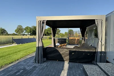 Anhänger in 03058 mit Schwimmbecken