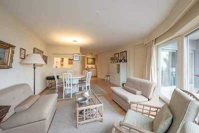 Wohnung in einer Villa mit Terrasse