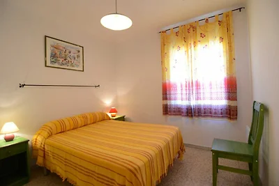 Ferienwohnung in Lescala für fünf Personen