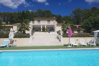 Casa vacanze a Lorgues con piscina