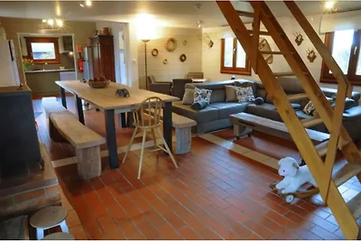 Accogliente casa vacanze a Houyet con sauna