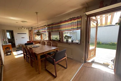 5 Personen Ferienhaus in VÄSTRA FRÖLUNDA