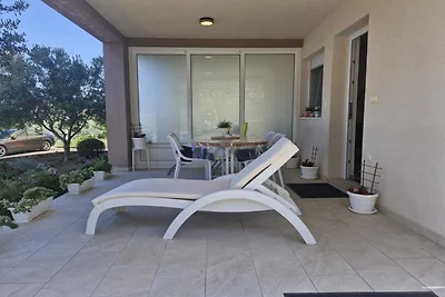 Apartment Slanica Beach Escape - One Bedroom ...