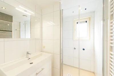Moderno lodge con due bagni a 1,5 km dalla...
