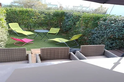 Familienhaus mit Pool in Strandnähe