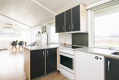 Modernes Ferienhaus in Løkken mit Terrasse