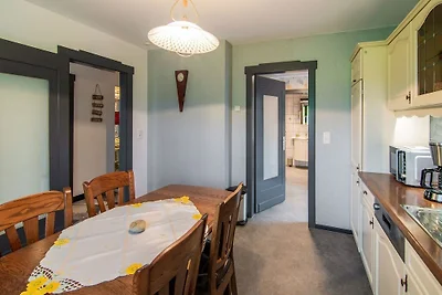 Vakantiehuis in B�llingen met tuin
