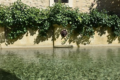 Wunderschöne Villa mit einem Fluss in der...