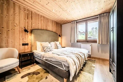 Apartment in Morzine mit Blick auf das Dorf