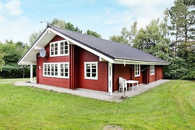 Geräumiges Ferienhaus in Kalundborg mit Sauna