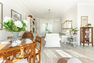 Villa in Lucca bij Porta San Pietro