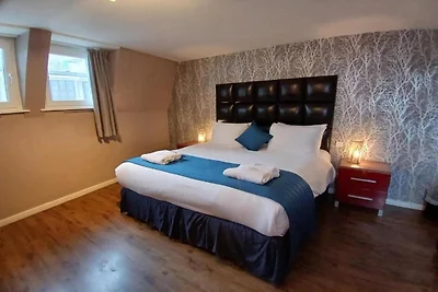Royal Hotel Cardiff by Belvilla –...