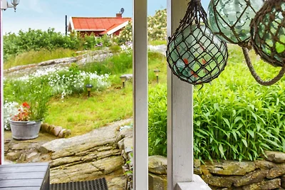 4 Personen Ferienhaus in Rönnäng-By Traum