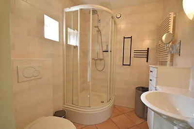 Villa in der Nähe von Wald, Strand und Meer