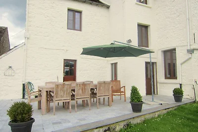 Casa vacanze a Gimnיe con giardino
