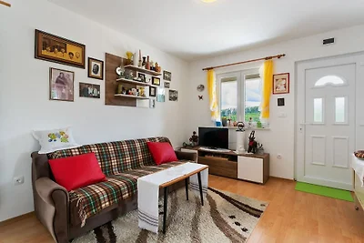 Uriges Ferienhaus in Ričice-Imotski in der Nä...