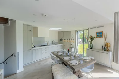 Charmante Villa für 8 Personen mit Whirlpool ...