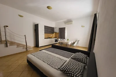 Apartments Radacic - Two Bedroom Apartment Wi...