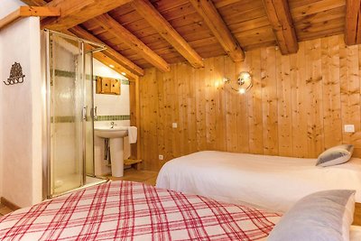 Modernes Chalet in Peisey-Nancroix mit Balkon