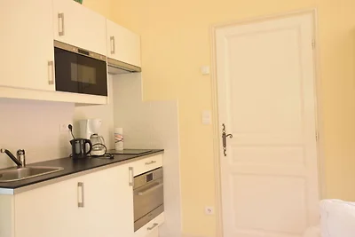 Apartment in Montbrun-Les-Bains mit Garten