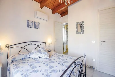 Glückselige Villa in Agropoli mit Garten