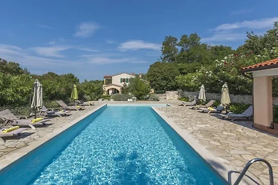 Villa in Koromačno mit Barbecue und Wifi