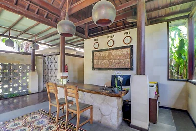 Soggiorno di lusso con balcone a Jimbaran