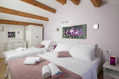 Ferienhaus in Barban mit Schwimmbecken