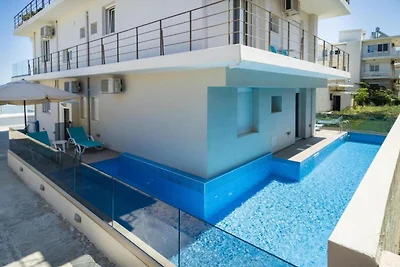 Appartamento a Chania vicino spiaggia