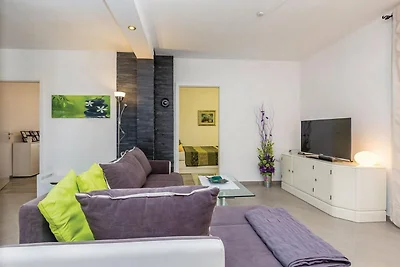 Apartments Paola - Two Bedroom Apartment with...