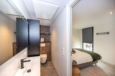 Modernes Ferienhaus mit zwei Badezimmern in e...