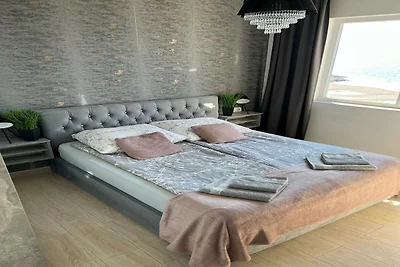 Apartment in Saranda with Sea Views