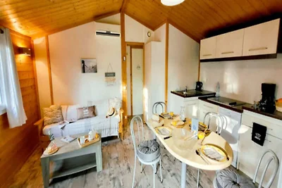 Insel-Cottage mit Pool und Terrasse