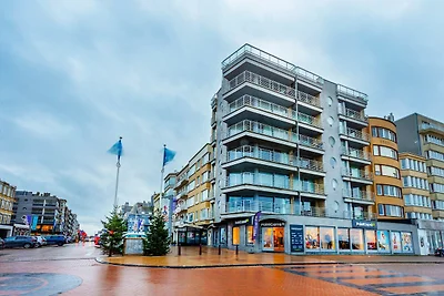 Moderne, luxuriöse Eckwohnung direkt am Meer