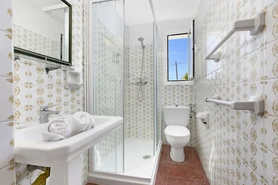 Luxuriöse Villa mit privatem Pool