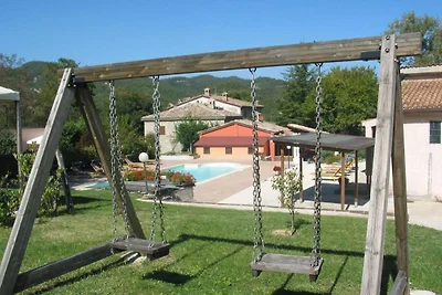 Attraente casa vacanze con bolle di sapone