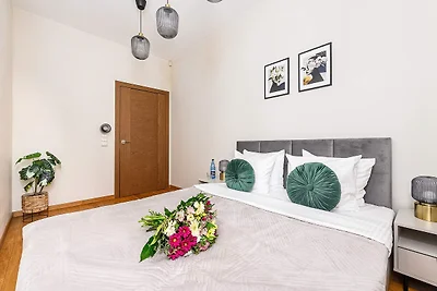 Parkseitige Wohnung mit privater Garage