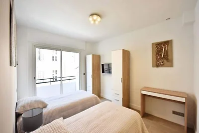 3-Zimmer-Apartment im Herzen von Cannes, 2 Mi...