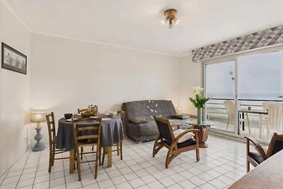 Meerblick – 25 m vom Strand entfernt, Ferienw...