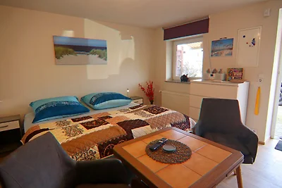 Moderne Ferienwohnung mit Grill en Raków