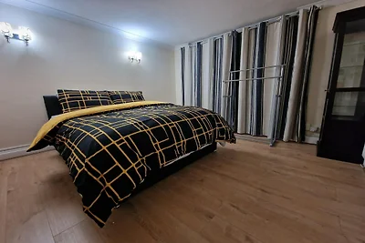Belvilla Russel Court Hotel | Standard Triple