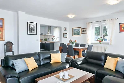 Breg Ivanovci - Three Bedroom Villa with Swim...