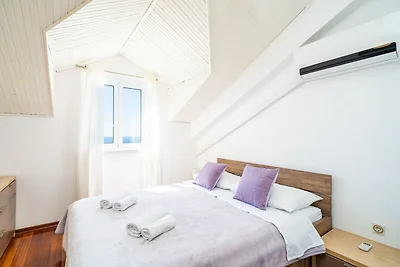 Apartments Isabora - Premium Two-Bedroom Apar...