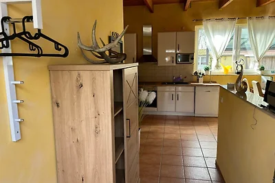 Accogliente bungalow vicino al mare a Pepelow