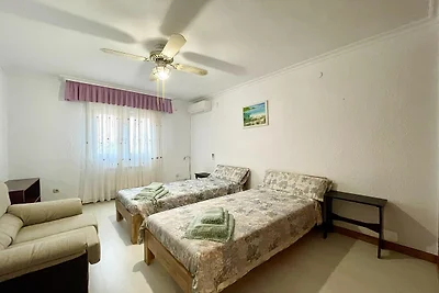 Komfortable Wohnung mit Gemeinschaftspool